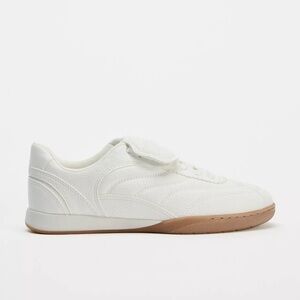 Zara women’s white quilted sneakers 38 (US 7.5)